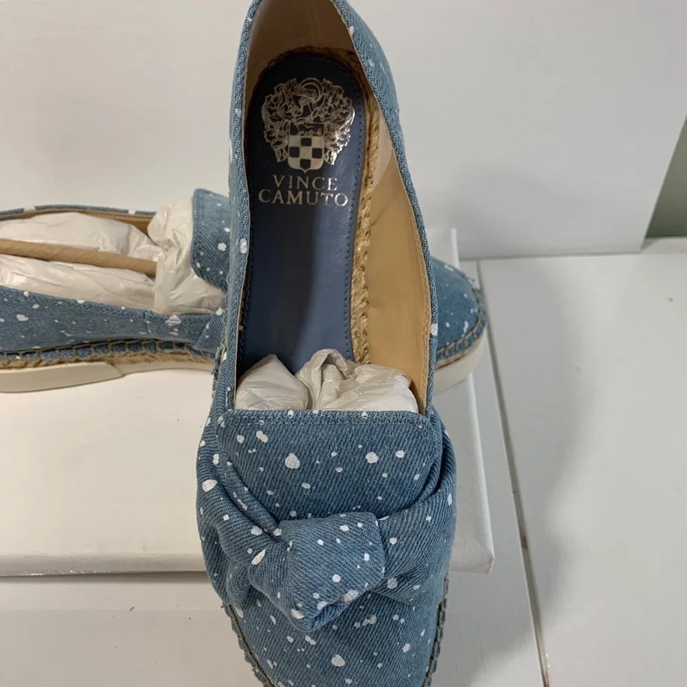 Vince Camuto tratida splatter denim loafer…